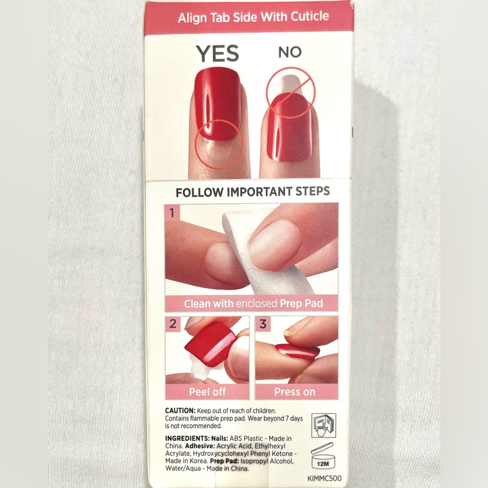 imPRESS Press-On Nails – White with Blue Floral Accent, Medium Length - 3 PACK - Picture 3 of 3